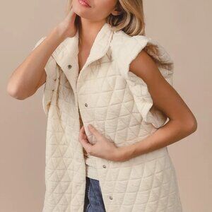 BiBi Quilting Knit Ruffle Sleeve Vest